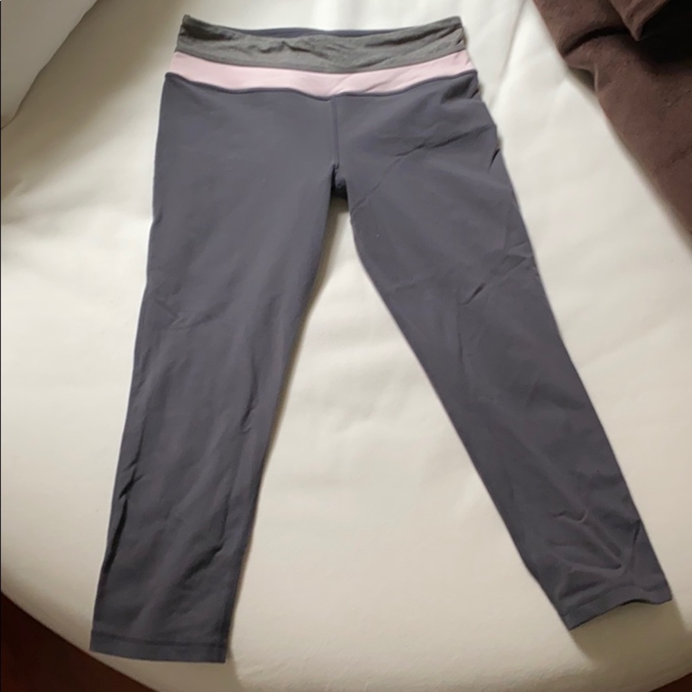 Lululemon wunder under gray crop